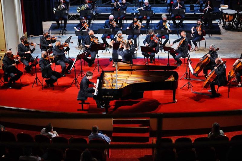 Очередная блестящая победа: пианист Влад Хандогий покорил Сан-Ремо!