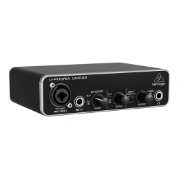 Аудиоинтерфейс Behringer UMC22