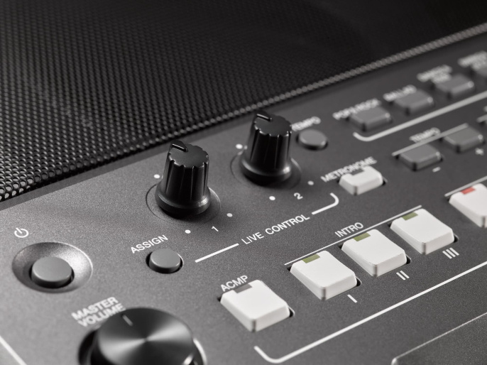 Рабочая станция Yamaha PSR-S670