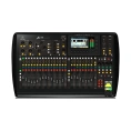 Микшерный пульт Behringer X32