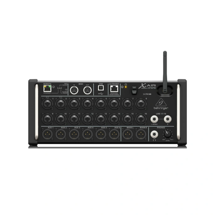 Микшерный пульт Behringer XR18