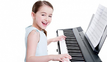 Какое цифровое пианино купить ребенку для обучения?
