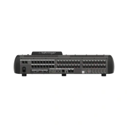 Микшерный пульт Behringer X32
