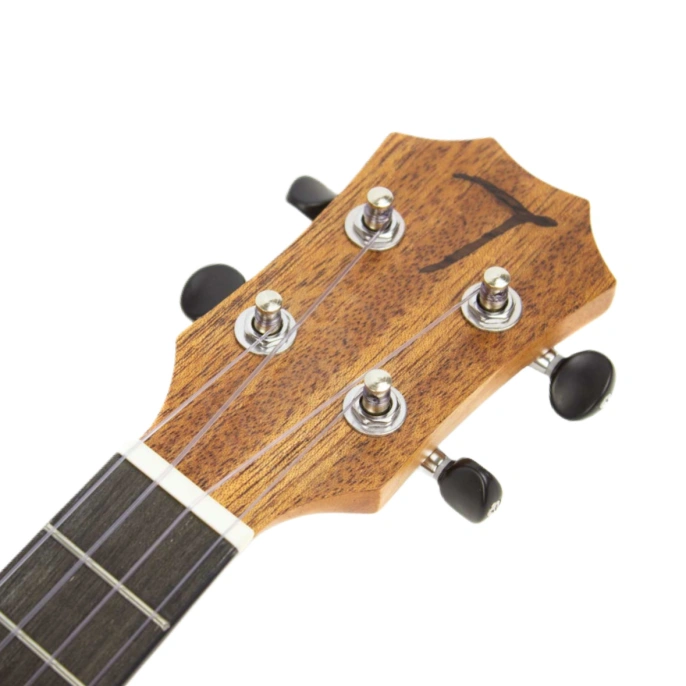 Укулеле Tom T39C