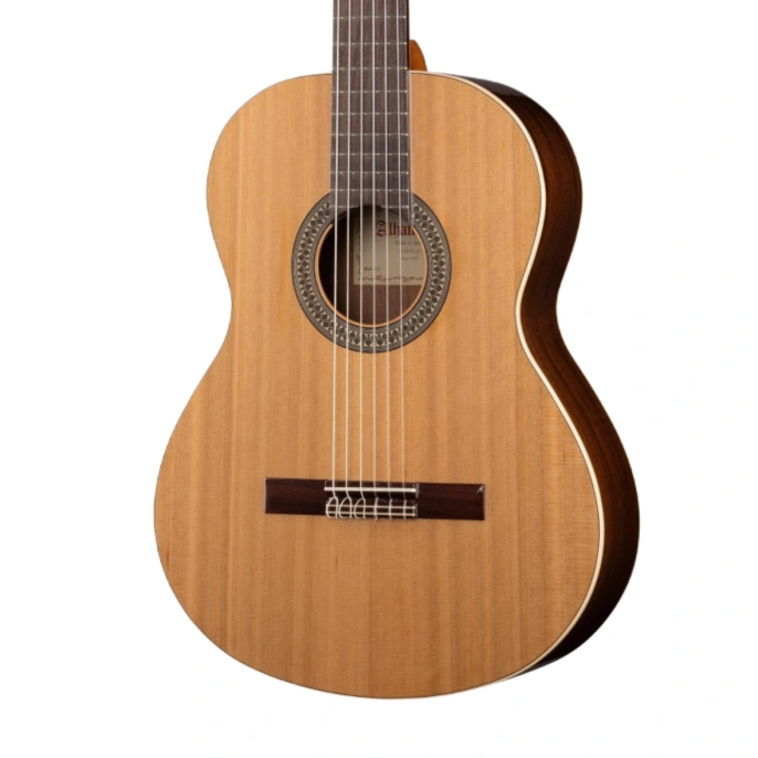 Классическая гитара Alhambra 2C