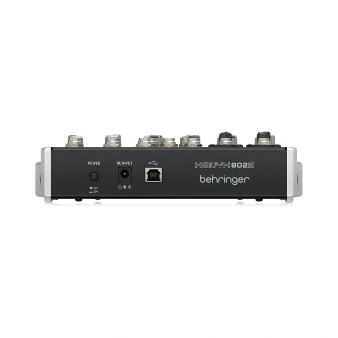 Микшерный пульт Behringer Xenyx 802S