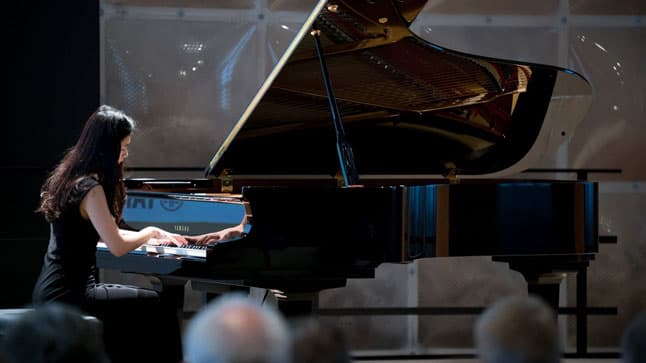 Новинки Yamaha на Musicmesse-2017: новая серия цифровых пианино CLP-600, рояли SX и... компактный саксофон!