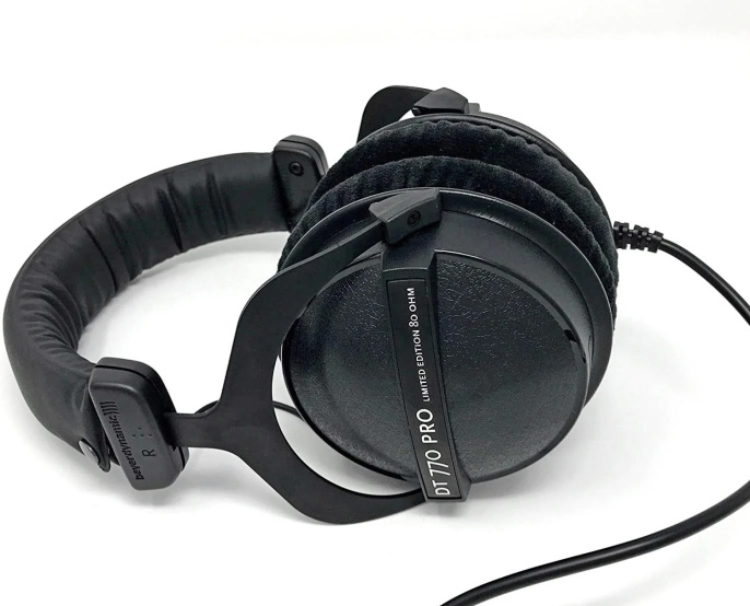 Профессиональные наушники Beyerdynamic DT 770 Pro (250 ohm) Balck Limited Edition