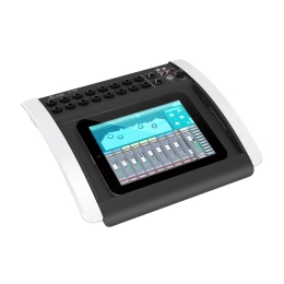 Микшерный пульт Behringer X18