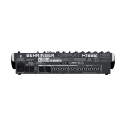 Микшерный пульт Behringer Xenyx X1832USB