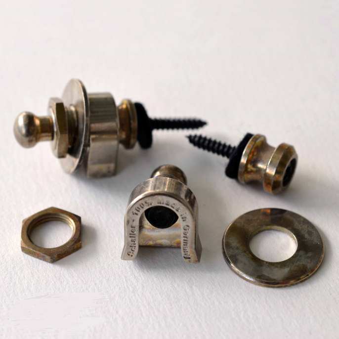 Зажим для ремня электрогитары Schaller SC570.250