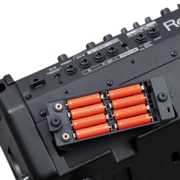 Комбоусилитель Roland Cube Street EX