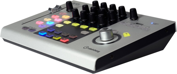 Контроллер Steinberg Cubase CC121